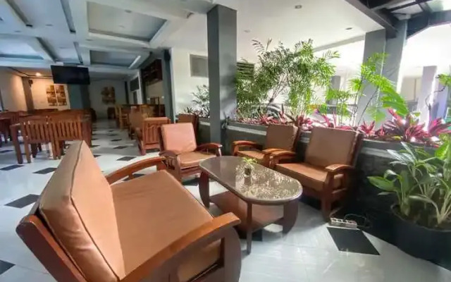 Crystal Inn Hotel Batu