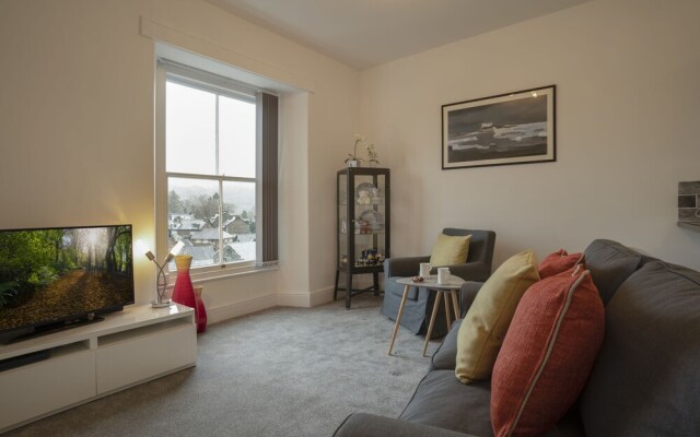 Top of the Bank Apartment