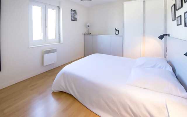 Ocean Apartment