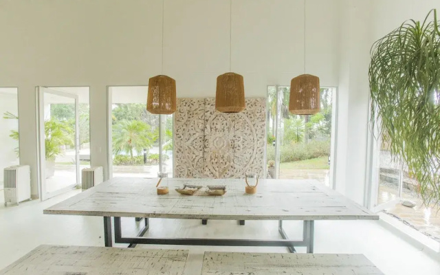 Luxe Villa San Jerónimo by Nomad Guru