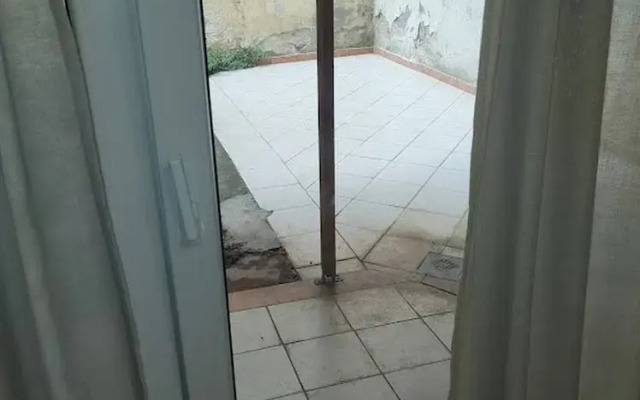 Center Apartment With Private Yard D11