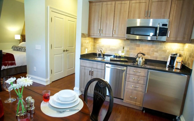 Guesthouse at Norwalk Inn