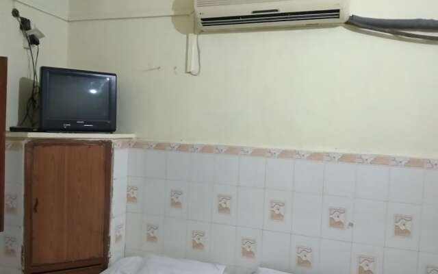 Iroomz Sai Relax Resiodency