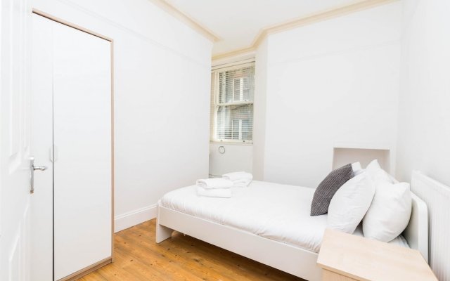 Super Exclusive 3 Bedroom Flat Heart of Chelsea