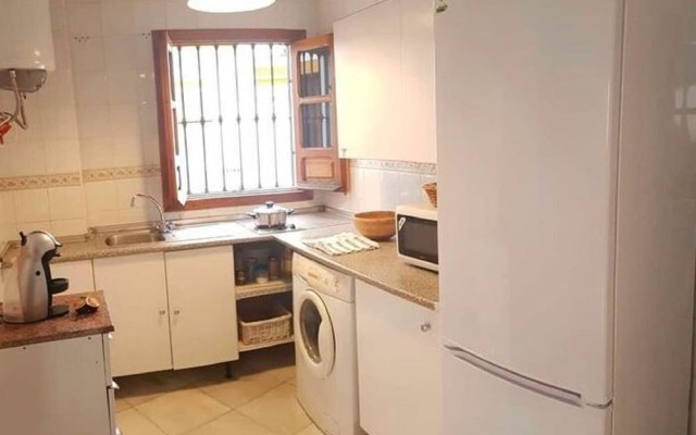 Charming Apartment in Seville Near Isla Mágica