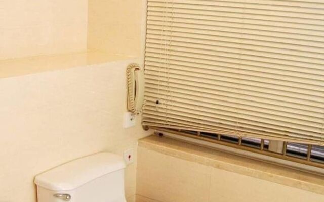 Zhongyi Pengao Hotel