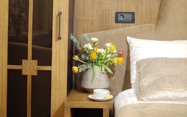 Shato Luxe Hotel