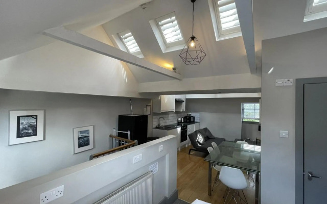Ei8ht Brighton Apartments