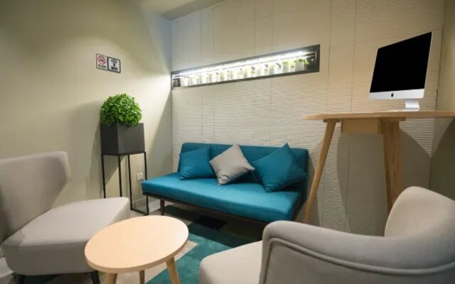 Home Inn Selected (Zhuhai Gongbei Port Qinglv South Road)