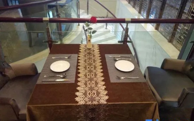 Wuwei Business Hotel