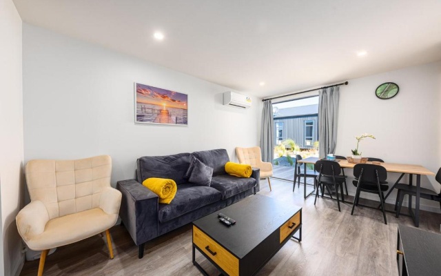 Tekapo Top 1000 Apartment – Guest Rooms – Lake Tekapo