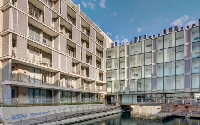 Harbour Bridge Luxury Apartments