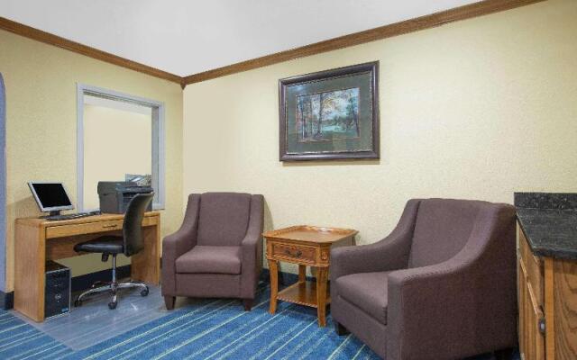 Days Inn By Wyndham Grand Island