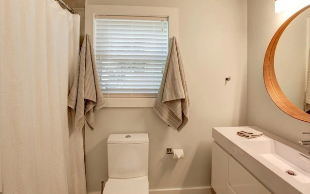 3 bedroom, Woodside Avenue