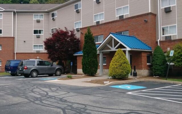 Intown Suites Extended Stay Pittsburg PA