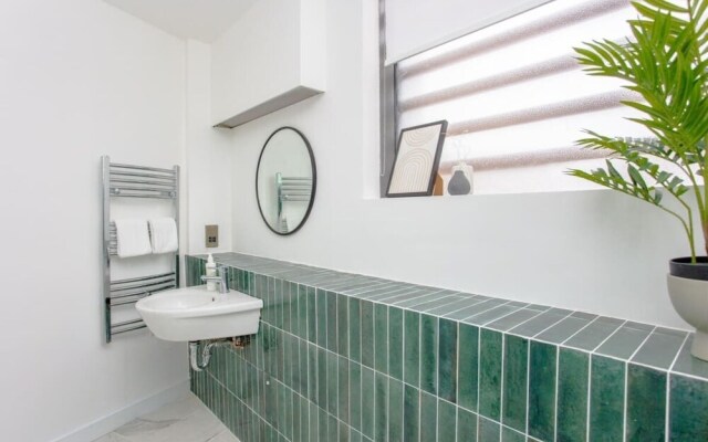 The Parliament View Place - Modern and Bright 3bdr Flat
