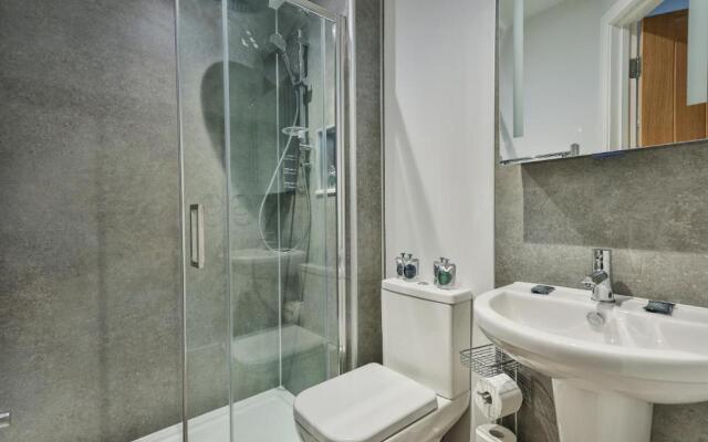 13 Belle House - Apartment 1