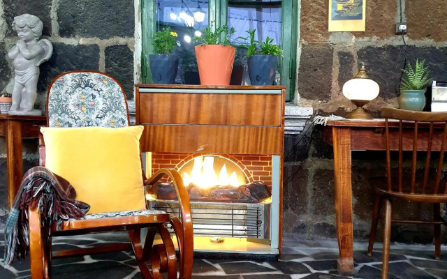 Onoyi Tun Guest House