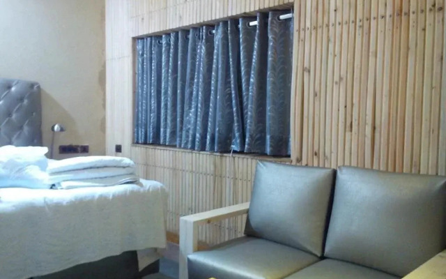 Tejis Residency