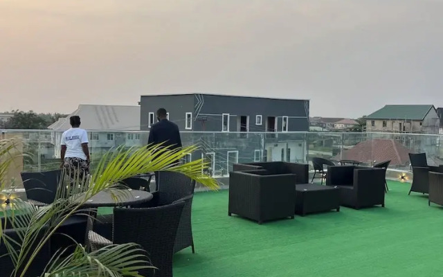 Kozy Apartment & Lounge