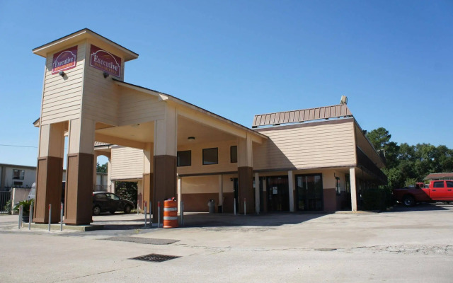 Executive Inn & Suites