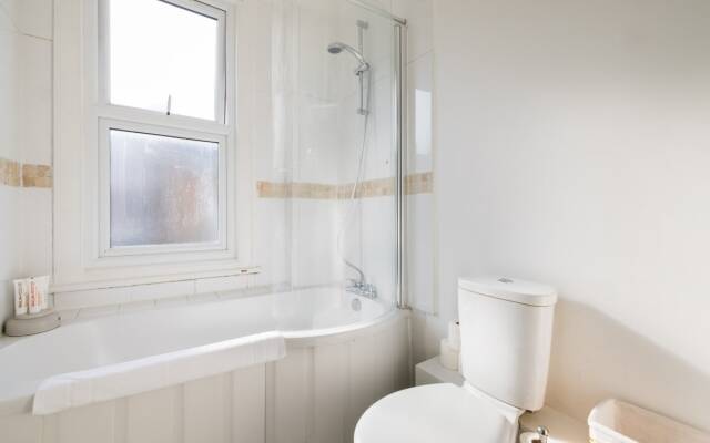 The Camberwell Nook - Lovely 5BDR House with Garden