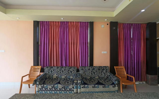 OYO 5051 Silicon Residency