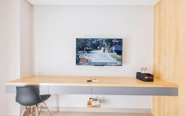 Homey And Minimalist Studio At Patraland Amarta Apartment