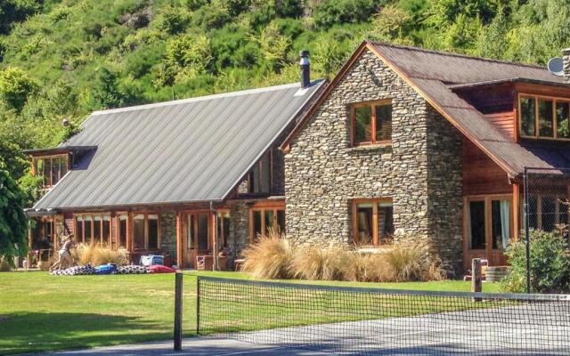 Wharenui Holiday Home by MajorDomo