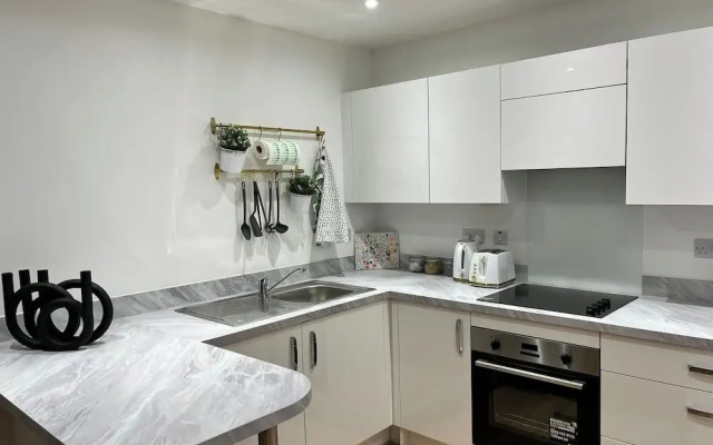Cozy 2-bed Apartment in Grays