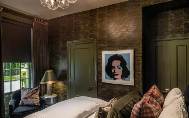 The Scotsman Hotel