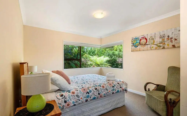 Acacia Bay Getaway - Lake Taupo Holiday Home