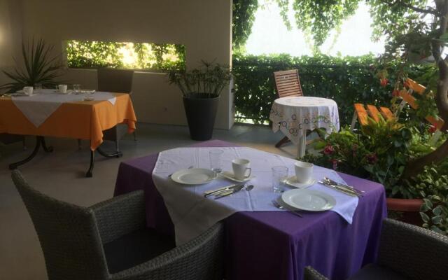 Apartments Leut