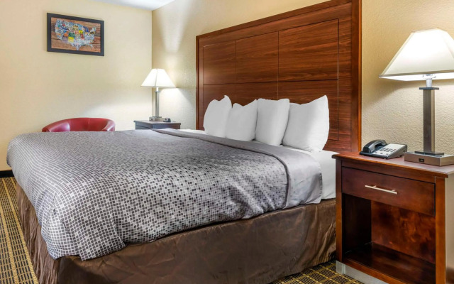 Econo Lodge La Crosse North