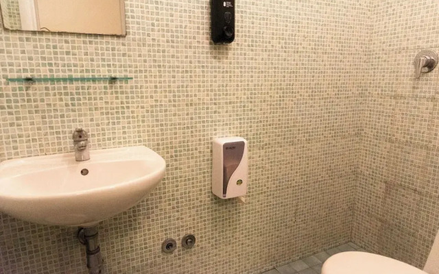 Sunflower Beach Backpacker Hostel