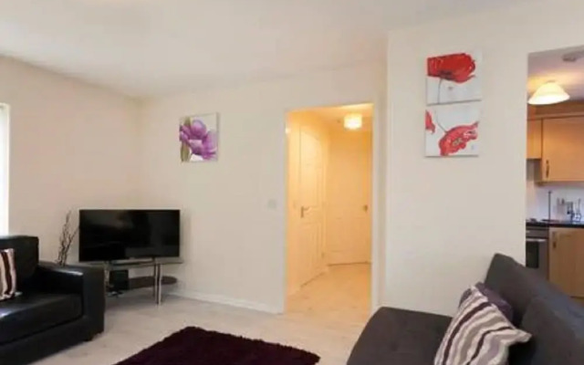 Malsbury Avenue Apartment