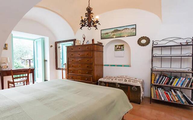 Appartamento in Villa con Giardino privato e piscina