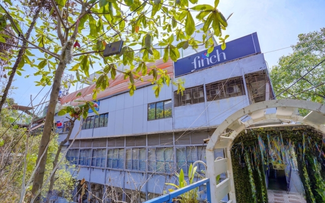Fabhotel Zaid International