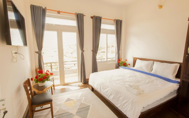 Đồi Gió HOUSE