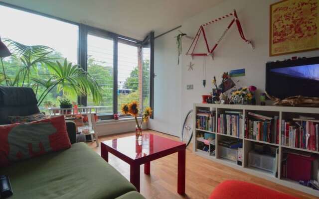 1 Bedroom Modern Deptford Apartment