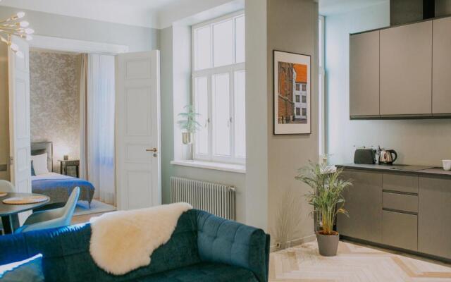 Eden Apartment