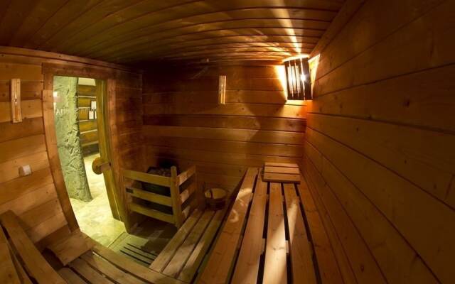 Hotel Krysztal Conference & Spa