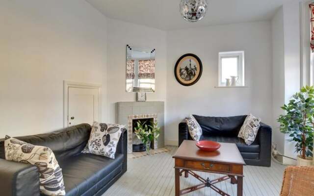 Bright Holiday Home in Broadstairs With Garden