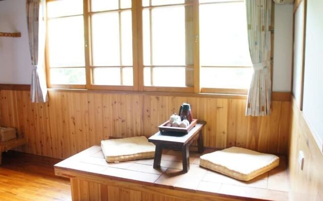 Old Five Guesthouse