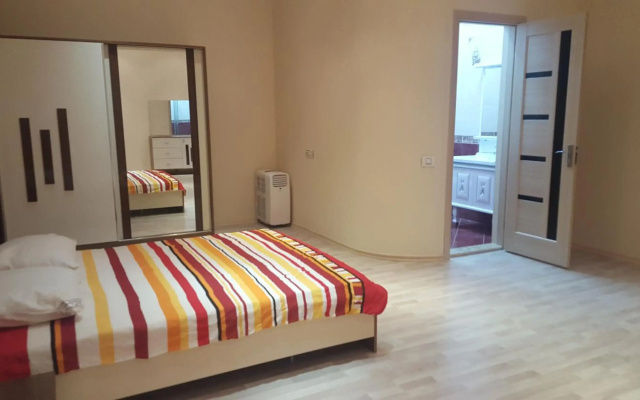Charming 2 Bedroom Apartment near the City's Biggest Mall