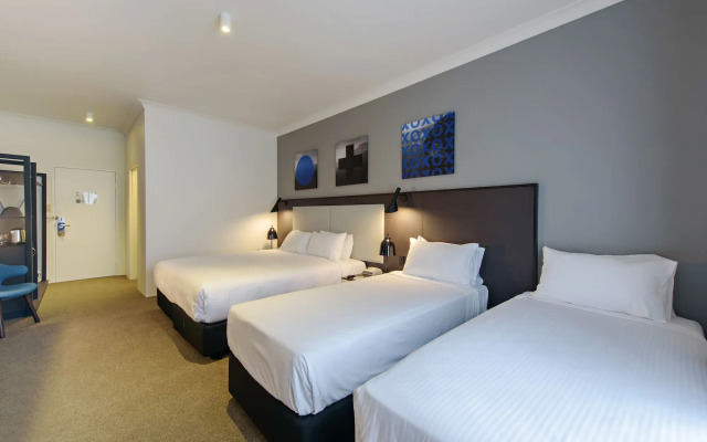 Silkari Urban CKS Sydney Airport Hotel