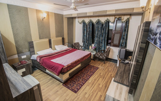 WOWSTAYZ Hotel Sahiwa