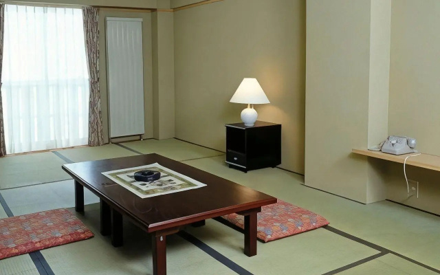 Hotel North Shiga – Guest Rooms – Yamanouchi