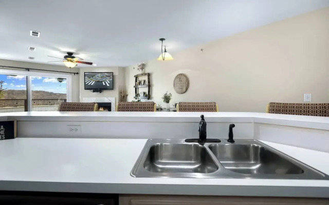 Family Lakefront Oasis Picture Perfect Retreat!