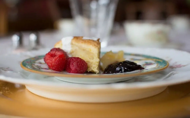 Harrison House Bed & Breakfast